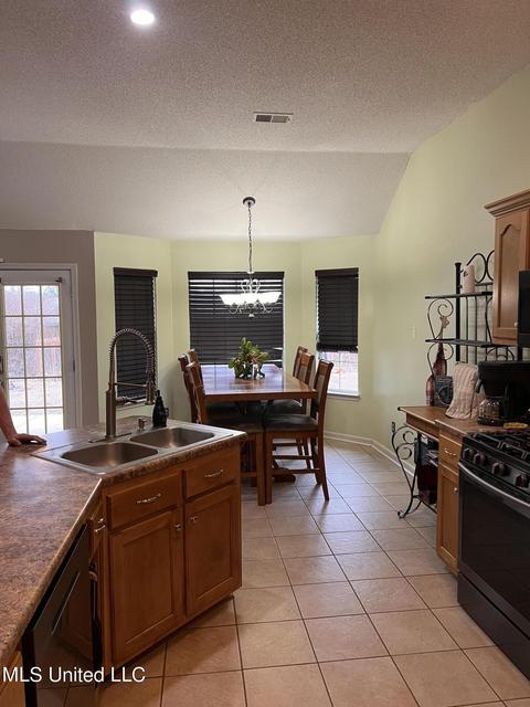 6777 Tyler Dr, Walls, MS 38680 photo 7