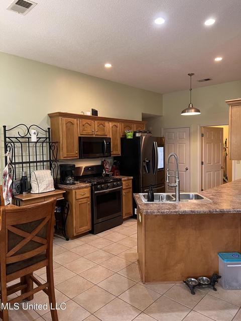 6777 Tyler Dr, Walls, MS 38680 photo 8