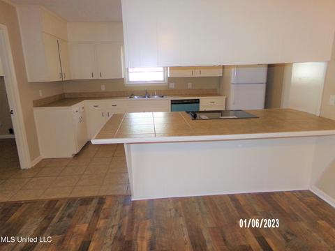 4963 Forest Hill Rd, Byram, MS 39272 photo 22