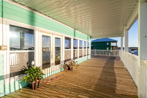 10199 S River Dr, Biloxi, MS 39532 photo 23