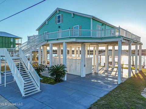 10199 S River Dr, Biloxi, MS 39532 photo 2