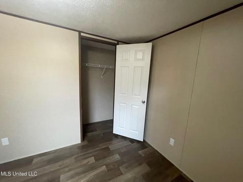 136 Valley Cv, Florence, MS 39073 photo 10