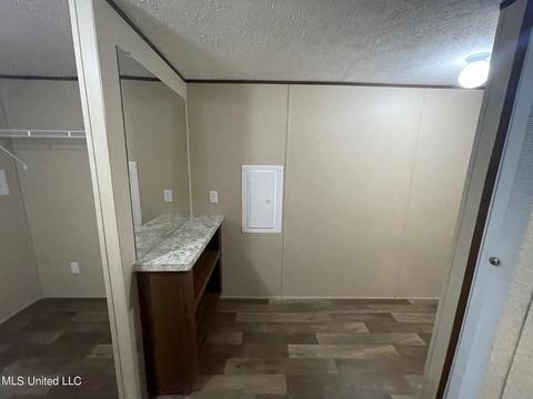 136 Valley Cv, Florence, MS 39073 photo 11