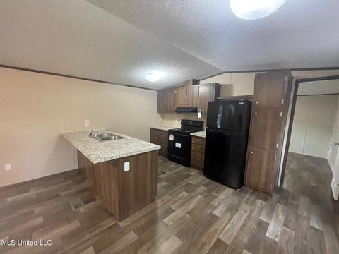 136 Valley Cv, Florence, MS 39073 photo 17