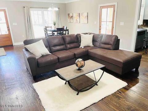 1044 Monroe St, Jackson, MS 39202 photo 4