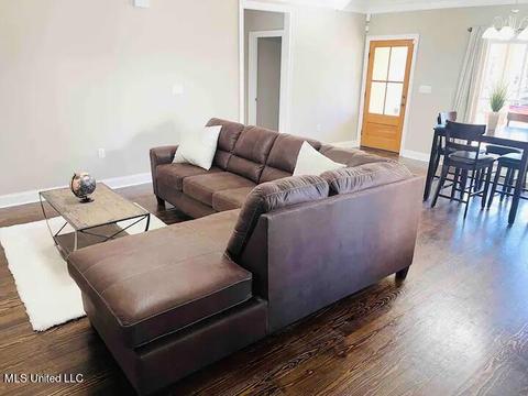 1044 Monroe St, Jackson, MS 39202 photo 5