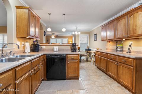 4159 Dockery Dr, Olive Branch, MS 38654 photo 5