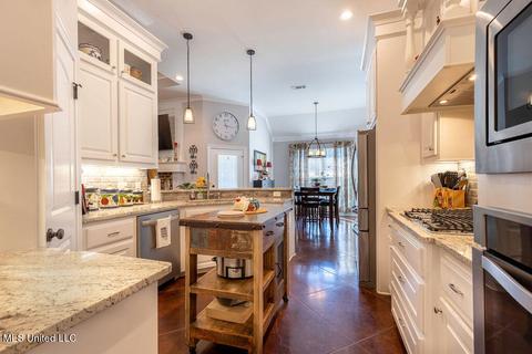 307 W Main St, Florence, MS 39073 photo 9