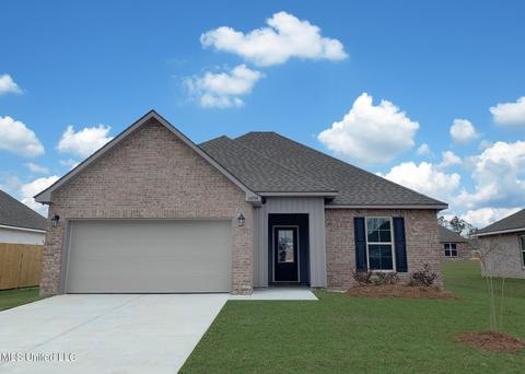 16994 Alcorn Ave, Gulfport, MS 39503