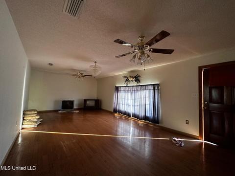 7900 Nutbank Rd, Moss Point, MS 39562 photo 9