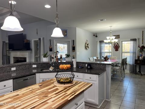 6030 Red Gate Dr, Long Beach, MS 39560 photo 11