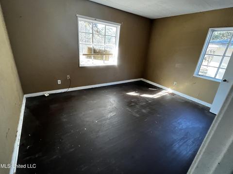 936 Stuart St, Jackson, MS 39204 photo 5