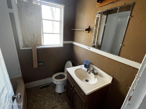936 Stuart St, Jackson, MS 39204 photo 4