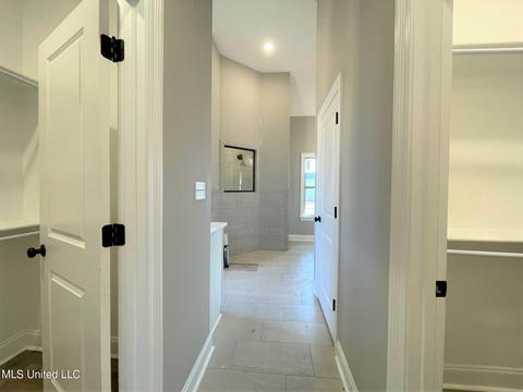 8085 Williamson Dr, Olive Branch, MS 38654 photo 9