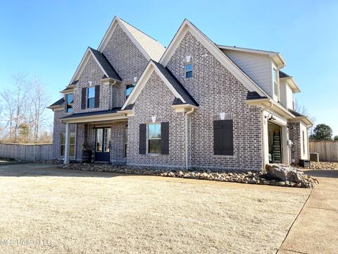 2906 Fall Spring Dr, Olive Branch, MS 38654 photo 3