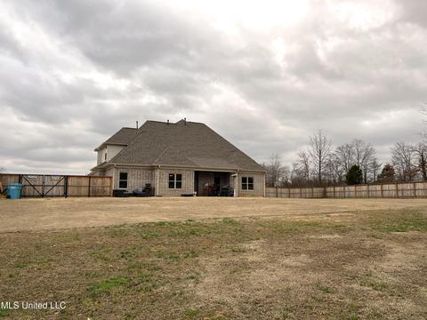2906 Fall Spring Dr, Olive Branch, MS 38654 photo 35