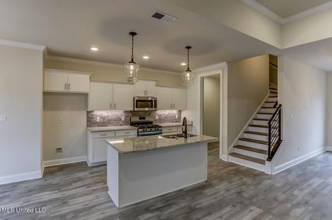 Kitchen - 8071 Briscoe Dr, Olive Branch, MS 38654 photo 2 of 2