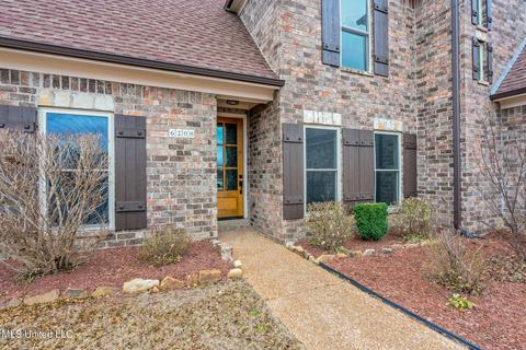 6208 Castleton Dr, Olive Branch, MS 38654 photo 4