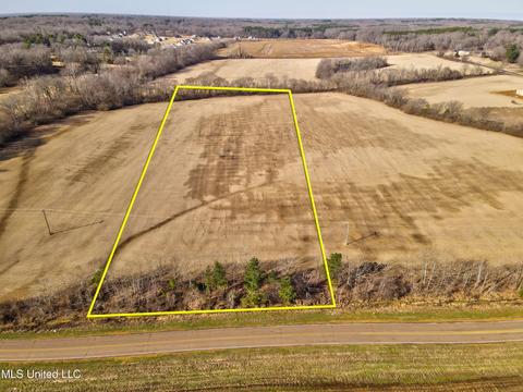 5255 S Getwell Rd, Hernando, MS 38632