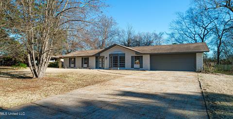 1921 Springridge Dr, Jackson, MS 39211 photo 3