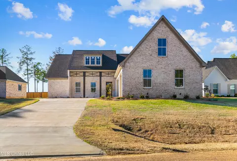 109 Charleston Ln, Madison, MS 39110