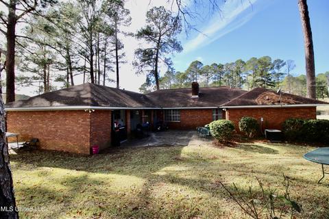 869 Winthrop Cir, Jackson, MS 39206 photo 3