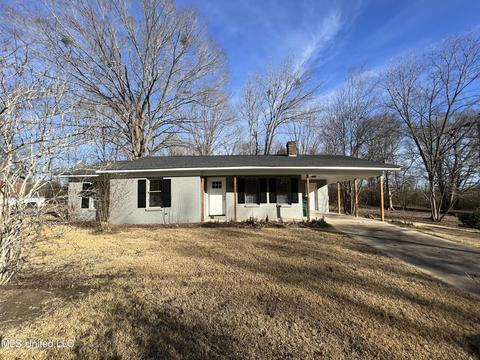 397 Moore St, Morton, MS 39117 photo 1