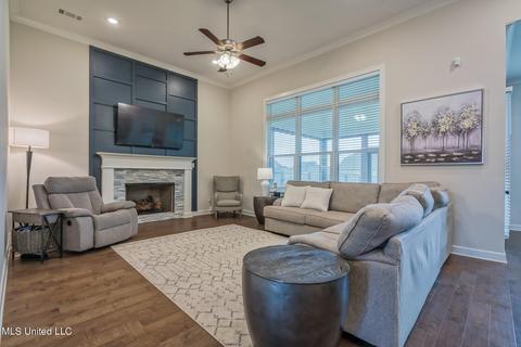 13902 Highlands Crest Loop, Olive Branch, MS 38654 photo 7