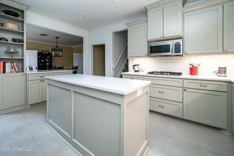 1424 Pinehurst Pl, Jackson, MS 39202 photo 13