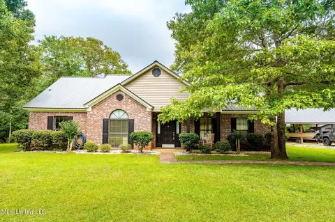402 Dickerson Sawmill Rd, Lucedale, MS 39452