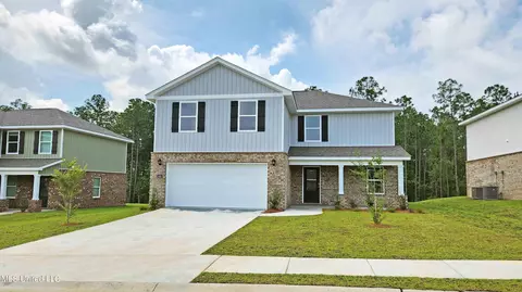 5402 Leeds Ln, Biloxi, MS 39532