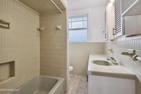 Bath - 116 Benachi Ave, Biloxi, MS 39530 photo 1 of 6