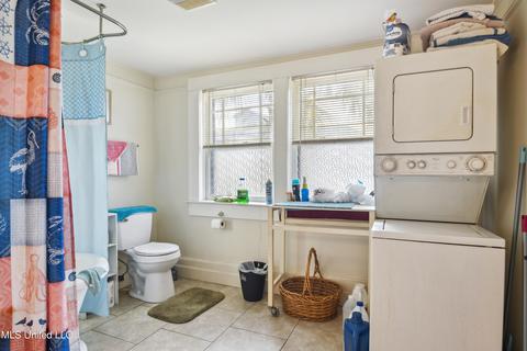 Bath - 116 Benachi Ave, Biloxi, MS 39530 photo 3 of 6