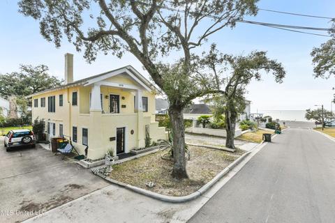 Exterior - 116 Benachi Ave, Biloxi, MS 39530 photo 2 of 7