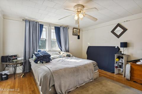 Bedroom - 116 Benachi Ave, Biloxi, MS 39530 photo 3 of 3