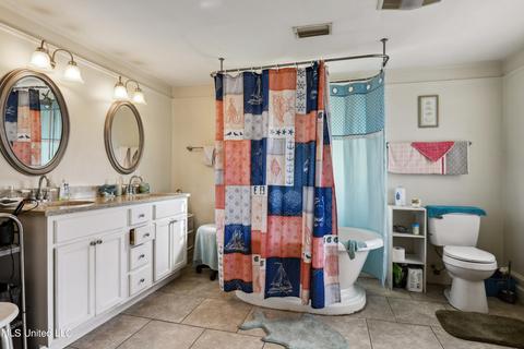 Bath - 116 Benachi Ave, Biloxi, MS 39530 photo 4 of 6