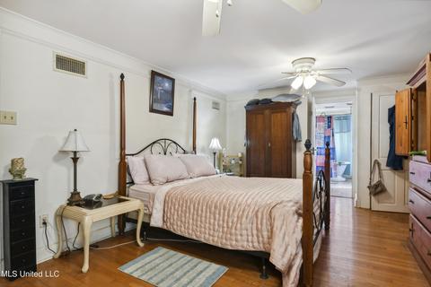 Bedroom - 116 Benachi Ave, Biloxi, MS 39530 photo 2 of 3