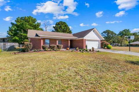 702 Wayne Dr, Canton, MS 39046 photo 2