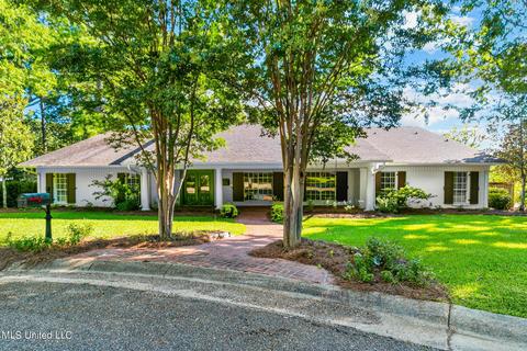 180 Kirkwood Pl, Jackson, MS 39211 photo 3