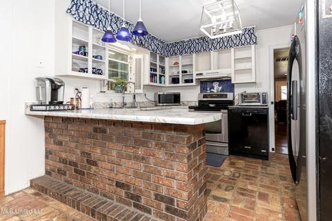 10317 Kevin Dr, Moss Point, MS 39562 photo 13