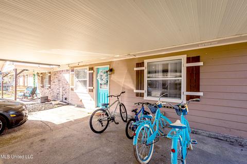 10317 Kevin Dr, Moss Point, MS 39562 photo 5