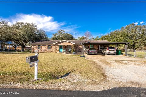 10317 Kevin Dr, Moss Point, MS 39562 photo 2