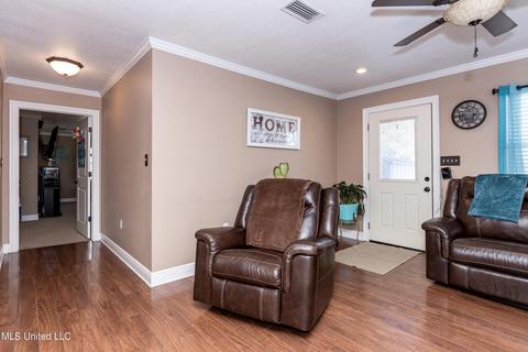 10317 Kevin Dr, Moss Point, MS 39562 photo 11