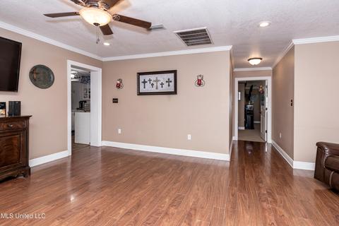 10317 Kevin Dr, Moss Point, MS 39562 photo 9