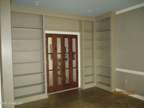 6243 Waterford Dr, Jackson, MS 39211 photo 11