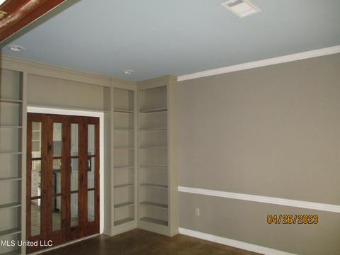 6243 Waterford Dr, Jackson, MS 39211 photo 8