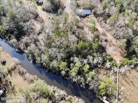Meadowdale Drive, Gautier, MS 39553
