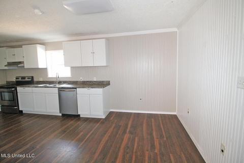 161 Meadow St, Lucedale, MS 39452 photo 8