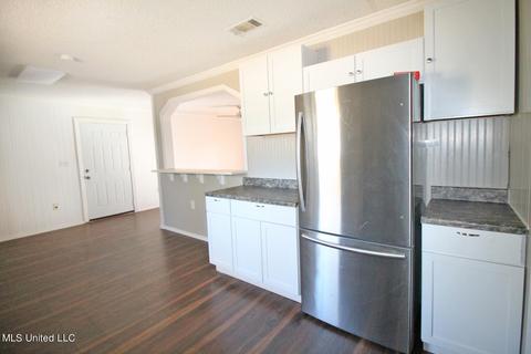 161 Meadow St, Lucedale, MS 39452 photo 7