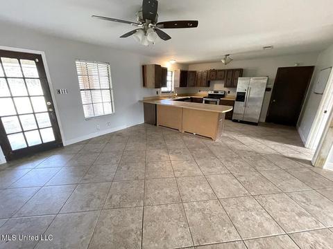 1208 Iris St, Long Beach, MS 39560 photo 3